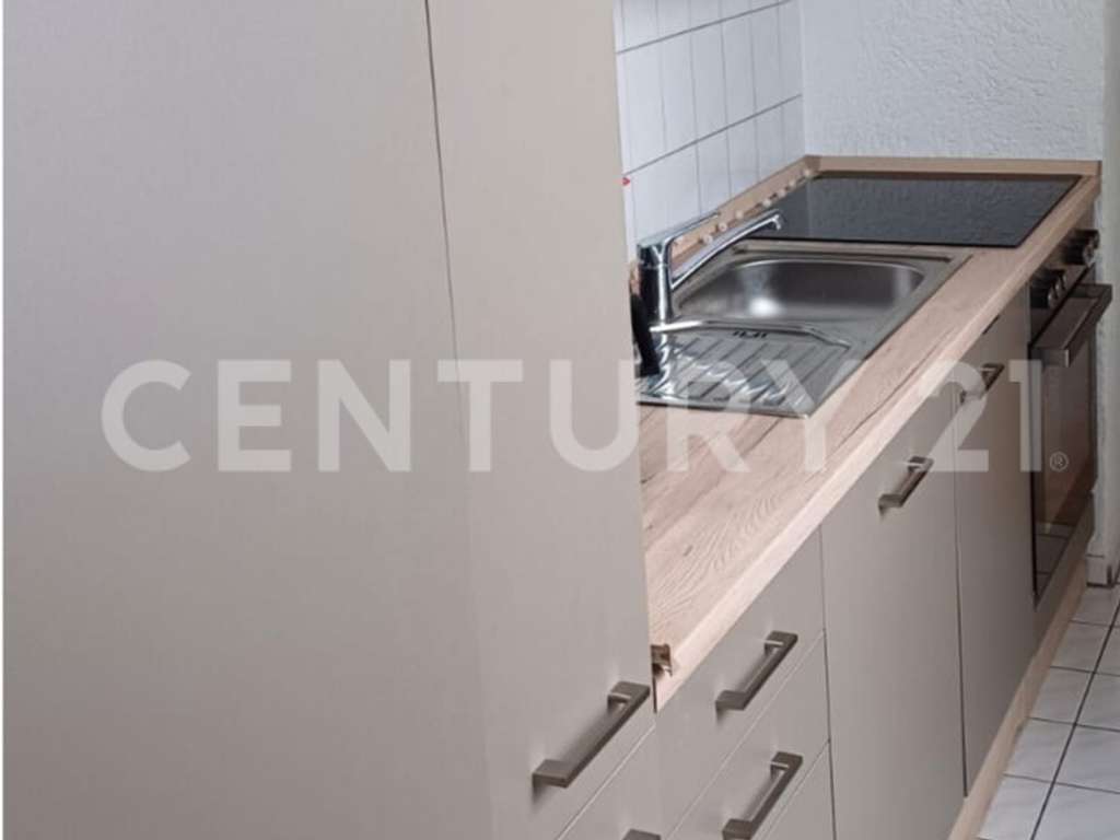 Immobilie in Crimmitschau - Voll vermietetes Mehrfamilienhaus = 6 Eigentumswohnungen - Bild 2