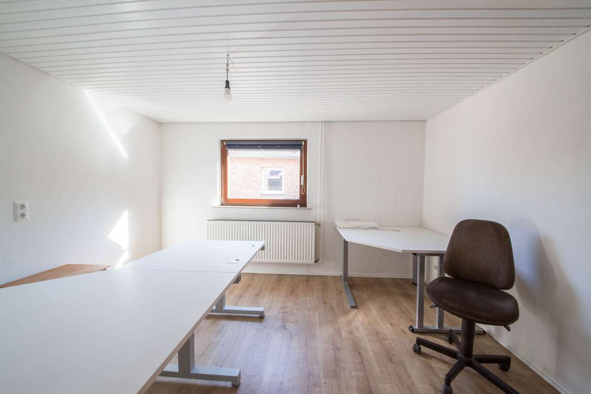 Immobilie in Niesgrau - Zweifamilienhaus mit Traumgarten in Wassernähe - Bild 14