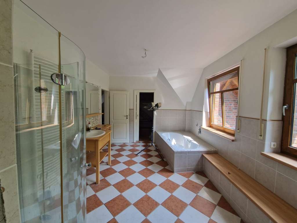 Immobilie in Bakum - Massives Zweifamilienhaus in Bakum/Hausstette – Viel Platz, Top-A1-Anbindung & gelebte Nachbarschaft - Bild 3