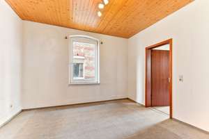 ++ Wohnen mit Altbaucharme – ruhig, zentral und sofort verfügbar ++ – Die vollständige Adresse der Immobilie erhältst du vom Anbieter., 70372 Seelberg, Stuttgart – Vorschaubild 3
