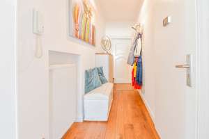 Stilvoll sanierte Altbauwohnung mit hochwertiger Ausstattung. Drei Zimmer. Balkon. – Die vollständige Adresse der Immobilie erhältst du vom Anbieter., 42651 Solingen-Mitte, Solingen – Vorschaubild 2