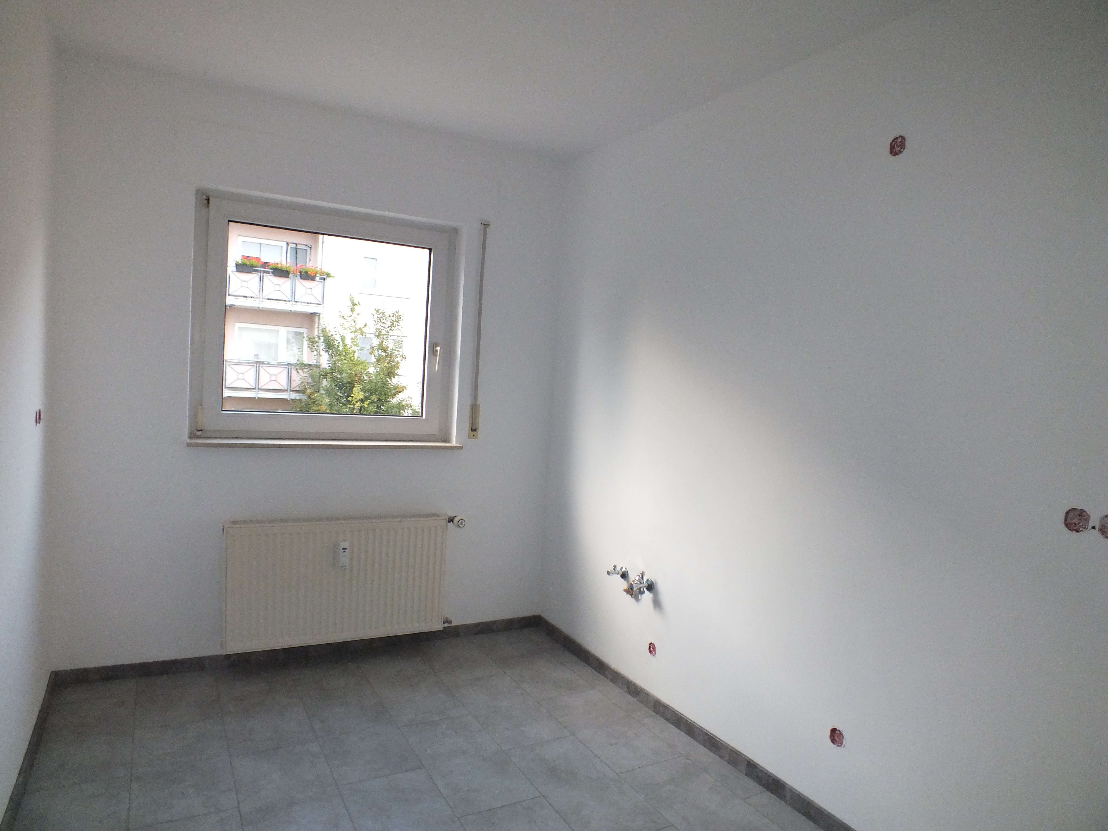 Immobilie in Nauheim - Frisch renovierte 3 Zimmer Wohnung mit ca. 75m² Wohnfläche mit Balkon und Garage - Bild 7