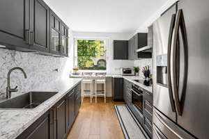 Bezugsfreie 3/4 Zi.-Wohnung mit Balkon zwischen Tiergarten & Kudamm – Die vollständige Adresse der Immobilie erhältst du vom Anbieter., 10787 Tiergarten, Berlin – Vorschaubild 3