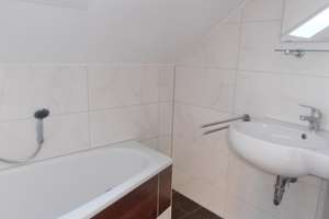 2-Zimmer-Dachgeschoß-Wohnung mit EBK und Balkon in Wernau – Wiesenweg 6, 73249 Wernau (Neckar) – Vorschaubild 10