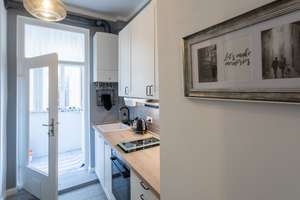 Stilvolle Möblierte 2-Zimmer-Wohnung mit gehobener Innenausstattung in Stuttgart – Böheimstraße 10B, 70178 Karlshöhe, Stuttgart – Vorschaubild 6