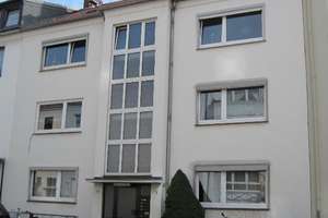 Charmante Dachgeschosswohnung mit Balkon im Flüsseviertel