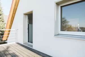 Schöne, geräumige vier Zimmer Wohnung in Hannover, Burg, 10 qm  Balkon, top Ausstattung – Goslarschestraße 29, 30419 Burg, Hannover – Vorschaubild 2
