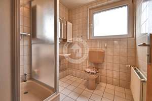 Ihr neues Familienglück -
Reihenmittelhaus mit schönem Garten in beliebter Lage – Die vollständige Adresse der Immobilie erhältst du vom Anbieter., 59067 Pelkum, Hamm – Vorschaubild 9