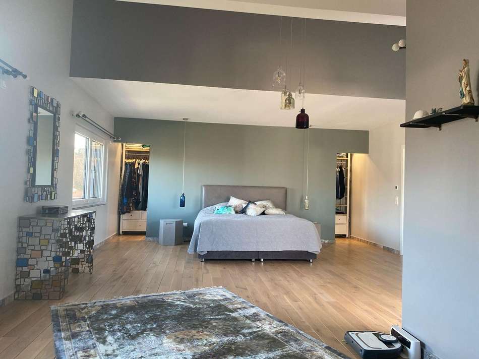 OGgrossesSchlafzimmer