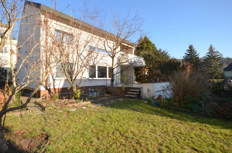 3Rm Multi-family House – Leonberg – Garden & Double Garage