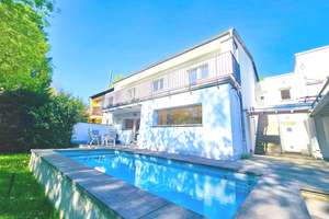 Wahres Raumwunder: Exklusives Einfamilienhaus mit Garten, Pool & Sauna in idyllischer Taunuslage – Die vollständige Adresse der Immobilie erhältst du vom Anbieter., 61476 Kronberg im Taunus – Vorschaubild 1