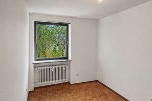 Schöne 4-Zimmerwohnung im Inneren Westen von Regensburg – Die vollständige Adresse der Immobilie erhältst du vom Anbieter., 93049 Westenviertel, Regensburg – Vorschaubild 10