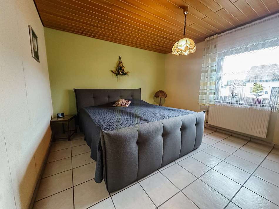 EG: Schlafzimmer