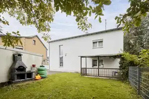 Freistehendes modernes Einfamilienhaus mit drei Garagen in ruhiger Lage von Mechernich – Euskirchen (Kreis) – Vorschaubild 2