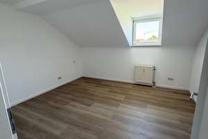 Frisch renovierte 3,5-Zimmer-Maisonettewohnung im Dachgeschoss mit Balkon – Franz-Lehar-Weg 6, 76448 Durmersheim – Vorschaubild 4