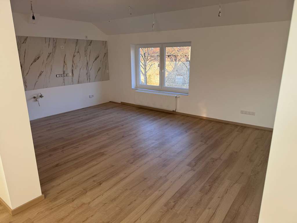 Immobilie in Cremlingen - Einziehen statt renovieren: voll sanierte 3-Zimmer-DG-Wohnung in Destedt mit KWK-Energieversorgung - Bild 4