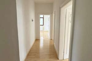 Urbanes Wohnen mit Flair – Helle 3-Zi.-Altbauwohnung im beliebten Stuttgarter Westen – Die vollständige Adresse der Immobilie erhältst du vom Anbieter., 70197 Rotebühl, Stuttgart – Vorschaubild 11