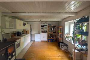 Provisionsfrei: Charmantes Haus in Wolfsegg mit Raum für eigene Ideen – Die vollständige Adresse der Immobilie erhältst du vom Anbieter., 93195 Wolfsegg – Vorschaubild 3