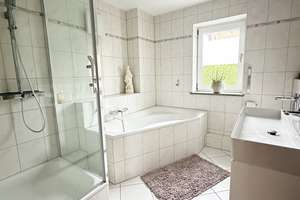 Charmantes Reihenmittelhaus in gepflegter Wohnlage von Privat – Seebacher Feld 27, 84405 Dorfen – Vorschaubild 3