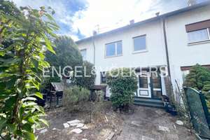 Sanierungsobjekt auf Erbpachtgrundstück – Reihenmittelhaus mit Potenzial – Die vollständige Adresse der Immobilie erhältst du vom Anbieter., 76187 Nordweststadt, Karlsruhe – Vorschaubild 1
