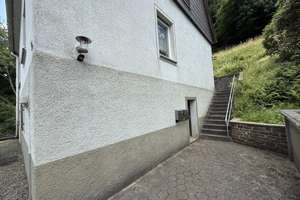 NEU: Zweifamilienhaus mit 6 Garagen in ruhiger Lage von Altena zu verkaufen!!! – Die vollständige Adresse der Immobilie erhältst du vom Anbieter., 58762 Altena – Vorschaubild 4