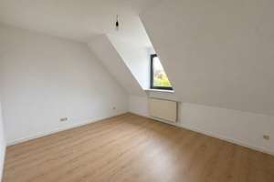 Erstbezug nach Renovierung - Helle 3,5-Zimmer Wohnung in ruhiger Lage von Mainhardt – Löwensteiner Str. 20, 74535 Mainhardt – Vorschaubild 2