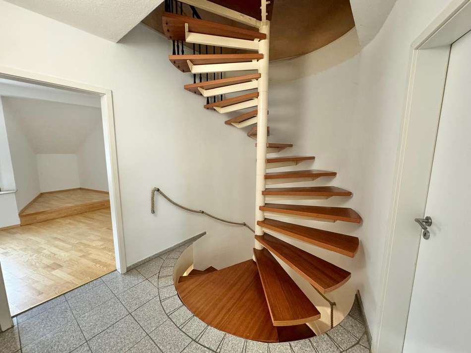 Treppe zum OG