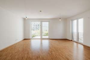 Großzügige 2- ZKB, großer Wohn-Essbereich, Tageslichtbad, sonnige Terrasse – Dürkheimer Straße 106, 68309 Käfertal, Mannheim – Vorschaubild 1