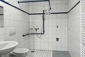 Barrierefreies 1-Zimmer-Apartment mit traumhaftem Balkon inkl. Vorrang auf Heimplatz in Würzburg – Die vollständige Adresse der Immobilie erhältst du vom Anbieter., 97070 Altstadt, Würzburg – Vorschaubild 6