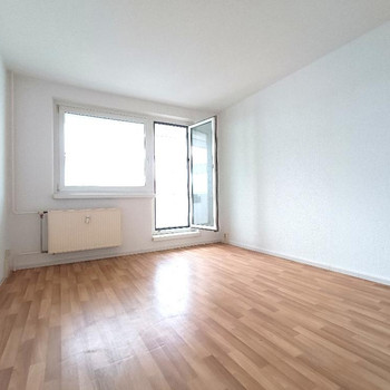 sanierte 3-Raum-Wohnung mit Südbalkon