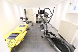 Exklusive Villa mit Gewerbehalle und großem Grundstück zu verkaufen – Die vollständige Adresse der Immobilie erhältst du vom Anbieter., 89171 Illerkirchberg – Vorschaubild 25
