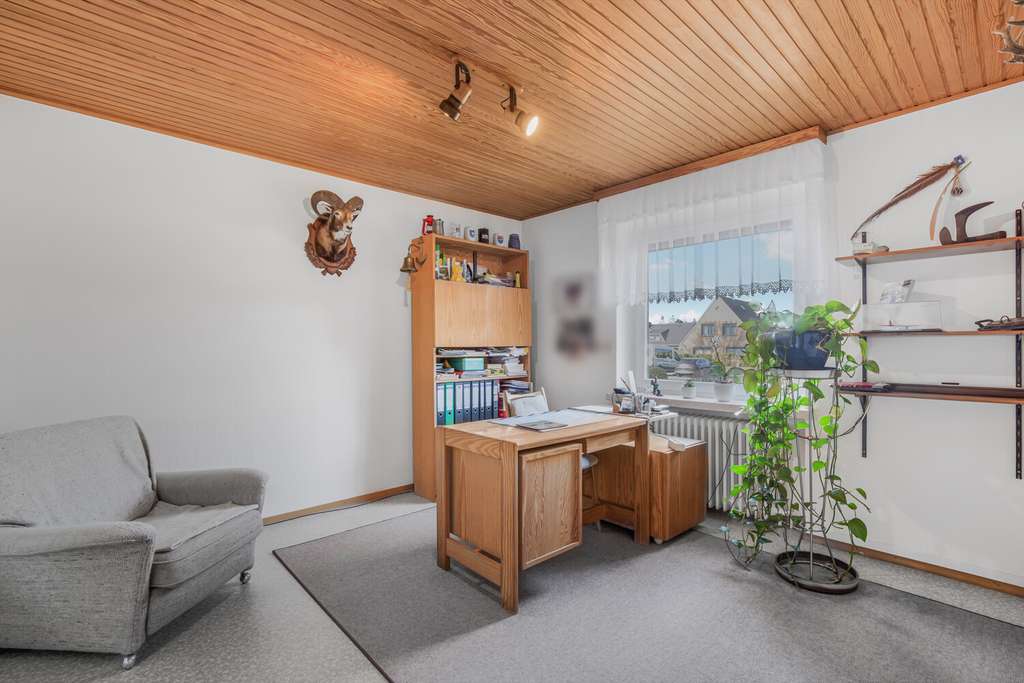 Immobilie in Westerrönfeld - Charmantes Einfamilienhaus mit Sonnenterrasse, großem Garten und Raum für neue Ideen - Bild 4