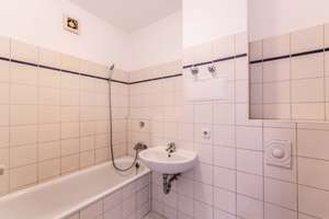 1 Zimmer Studio im Altbau – Matternstrasse 16, 10249 Friedrichshain, Berlin – Vorschaubild 4
