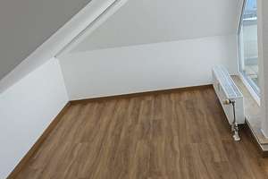 Helle 2-Zimmer-Dachgeschosswohnung mit Loggia & Tiefgarage – 68623 Lampertheim – Vorschaubild 4