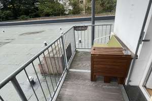 12 Monate Untermiete: Zentrale 2-Zimmer Wohnung mit Balkon Düsseldorf Pempelfort – Die vollständige Adresse der Immobilie erhältst du vom Anbieter., 40477 Pempelfort, Düsseldorf – Vorschaubild 1