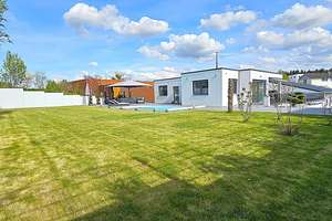Exklusives und energieeffizientes Einfamilienhaus mit Swimmingpool und Kfz-Lackierfachbetrieb – Die vollständige Adresse der Immobilie erhältst du vom Anbieter., 72810 Gomaringen – Vorschaubild 5