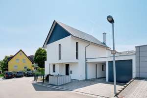 Traumhaus - naturnah und barrierefrei - ideal für Paare – Die vollständige Adresse der Immobilie erhältst du vom Anbieter., 71144 Steinenbronn – Vorschaubild 1