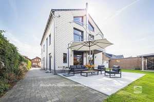 REIMANN&WOLFF Waldfeucht: "Architektur pur. Exklusives Wohnjuwel mit Einliegerwohnung." – Die vollständige Adresse der Immobilie erhältst du vom Anbieter., 52525 Waldfeucht – Vorschaubild 4