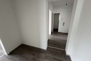 Wir suchen SIE -  3 Zi.- Whng. -  Wannenbad mit Fenster und Balkon - Duisburg – Graf-Bernadotte-Str. 15, 47228 Bergheim, Duisburg – Vorschaubild 7