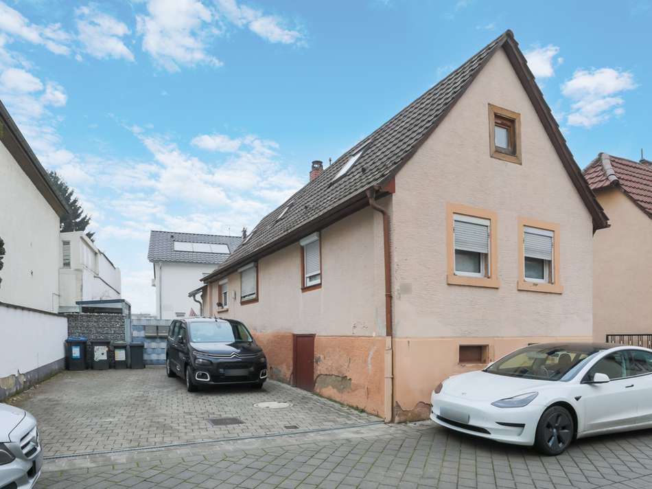 Straßenansicht