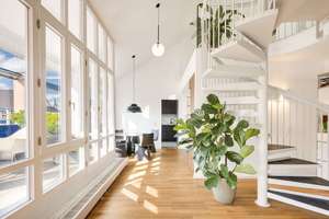 Ästhetik, Raum und Licht: Exklusives Dachterrassenstadtdomizil in Bestlage