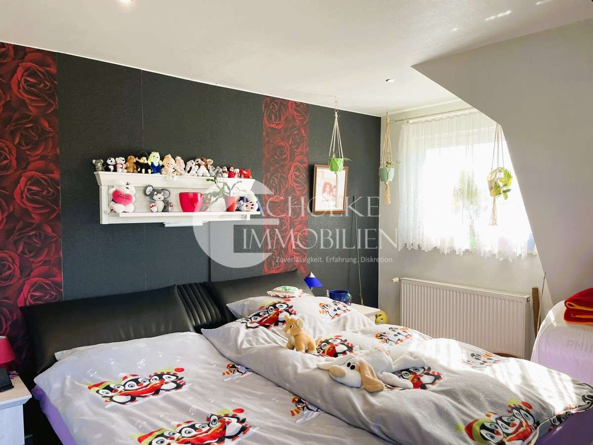 Immobilie in Dedelstorf - Wohnen mit Stil und Charme: Großzügiges Einfamilienhaus mit Pool-Traumgrundstück in Dedelstorf - Bild 4