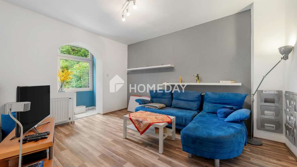Charmante 2-Zimmer-Wohnung mit Gartenblick in gepflegtem Mehrfamilienhaus