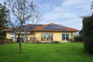 Ein Zuhause für jede Lebensphase – Familienbungalow auf einer Ebene – Die vollständige Adresse der Immobilie erhältst du vom Anbieter., 4509 Wiedemar – Vorschaubild 1