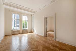 Herrschaftlicher Stuckaltbau mit 4 Zimmern im beliebten Nollendorfkiez – Die vollständige Adresse der Immobilie erhältst du vom Anbieter., 10777 Schöneberg, Berlin – Vorschaubild 1