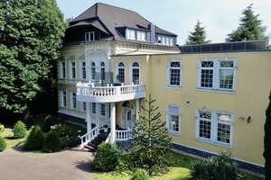 Jugendstilvilla ! Saniert auf über 700 qm herrschaftlich Wohnen! – Die vollständige Adresse der Immobilie erhältst du vom Anbieter., 41236 Schmölderpark, Mönchengladbach – Vorschaubild 3