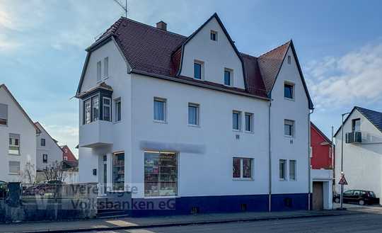 Saniertes MFH mit 3 Wohnungen und 2 Gewerbeeinheiten in Top-Lage Nahe Bosch!
