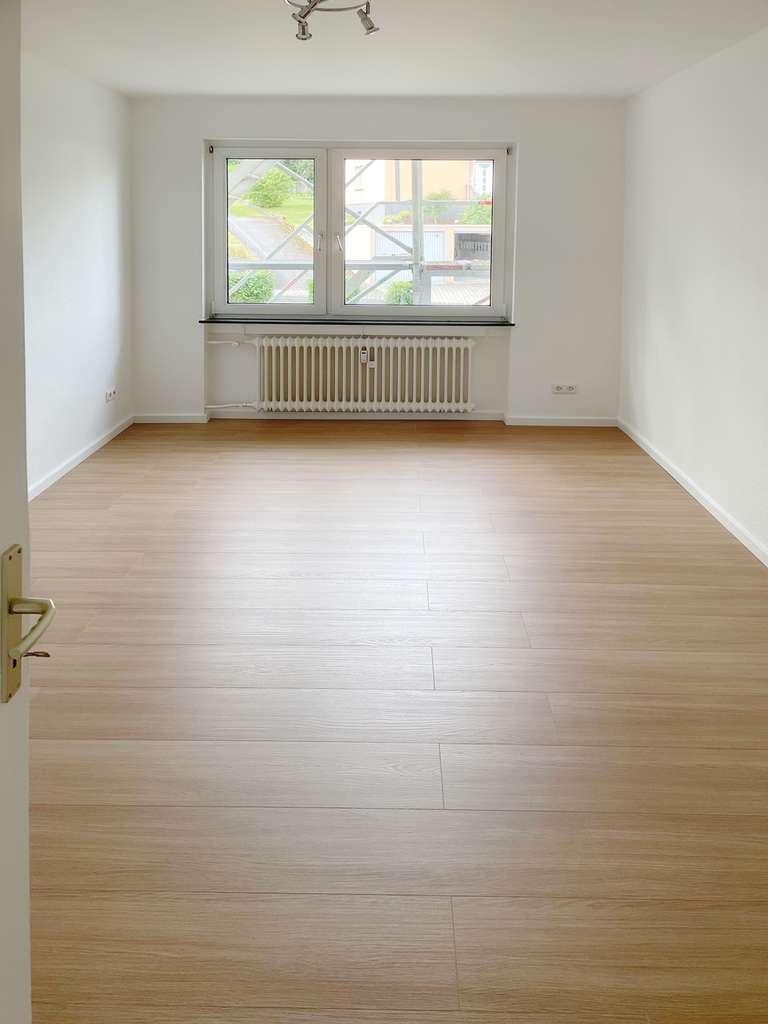 Immobilie in Aarbergen - Erstbezug nach Renovierung: Schöne 4,5-Zimmer-Wohnung mit Balkon in Aarbergen - Bild 4