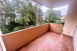 Helle 3-ZKB-ETW mit Balkon in Mannheim-Rheinau.