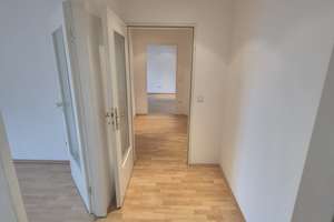 Gepflegte 2,5-Zimmer Dachgeschosswohnung in Elberfeld – Lucasstraße 17, 42107 Elberfeld, Wuppertal – Vorschaubild 6